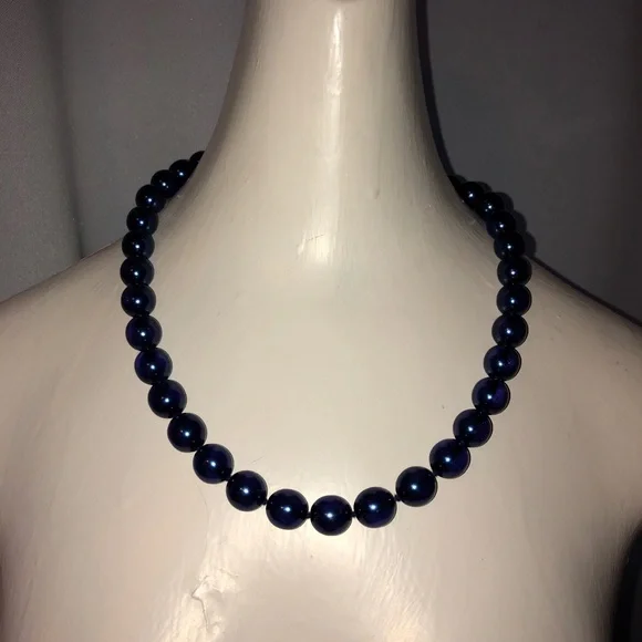 💛💜💙Joan Rivers Translucent Necklaces - Picture 9 of 9